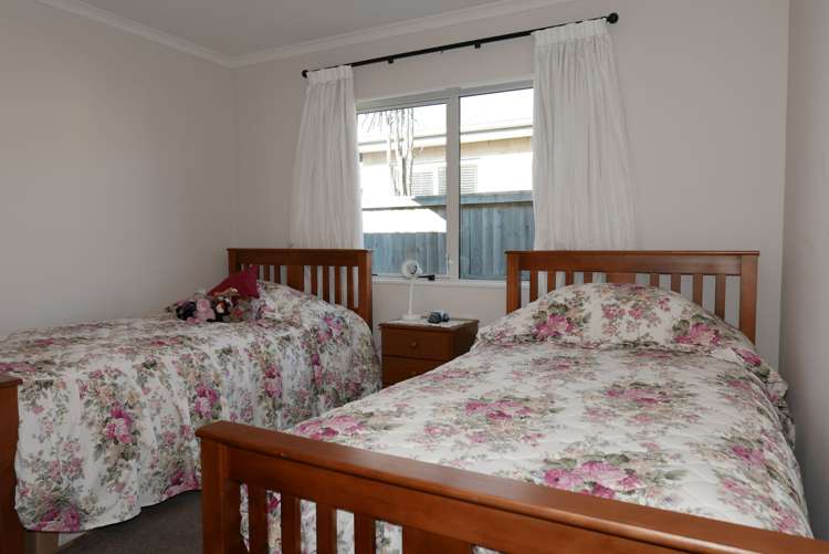 4 Crofton Road Harewood_12