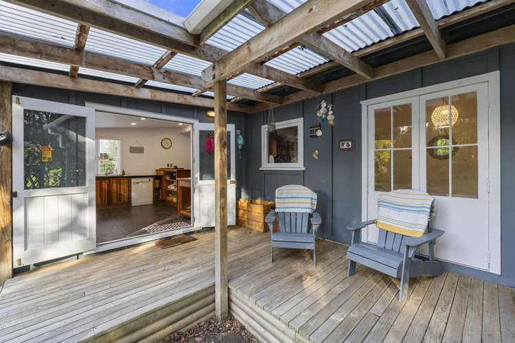 15 East Street Raglan_2