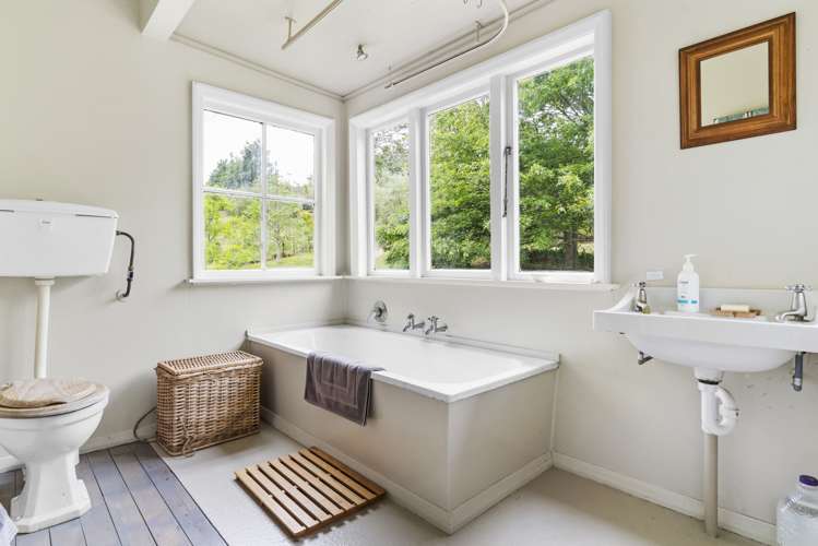 31 Whakarua Road Hinakura_21