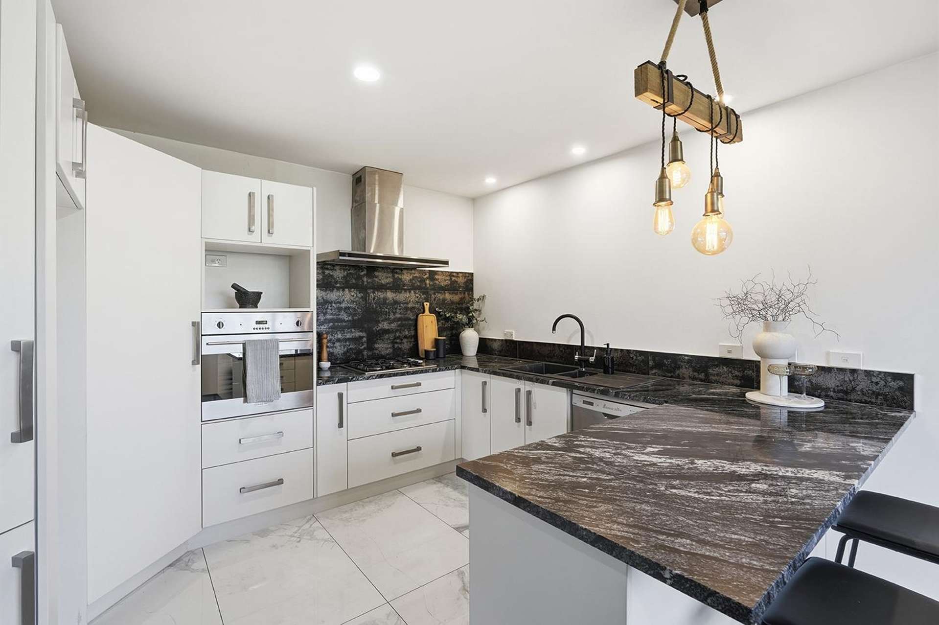 2/5a Opoia Road Hamilton East_0