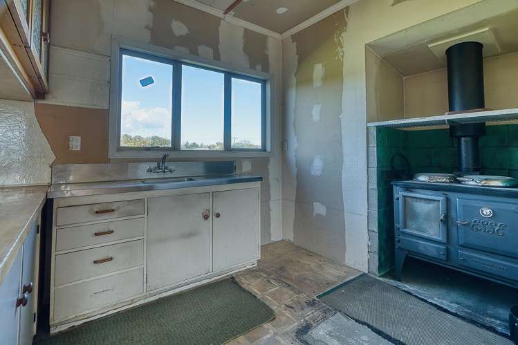 11 Butlers Road Ruatapu_7