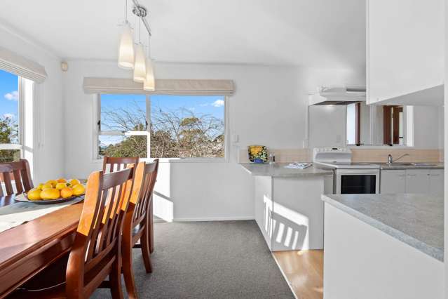 91 Langana Avenue Browns Bay_2