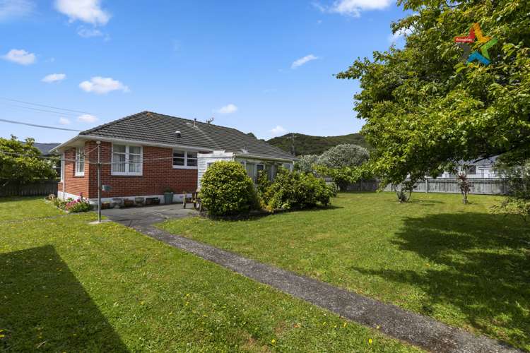 8 Reading Street Wainuiomata_14