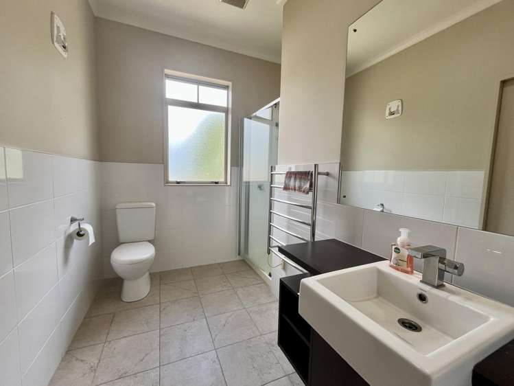 27 Amaretto Ave Flat Bush_8