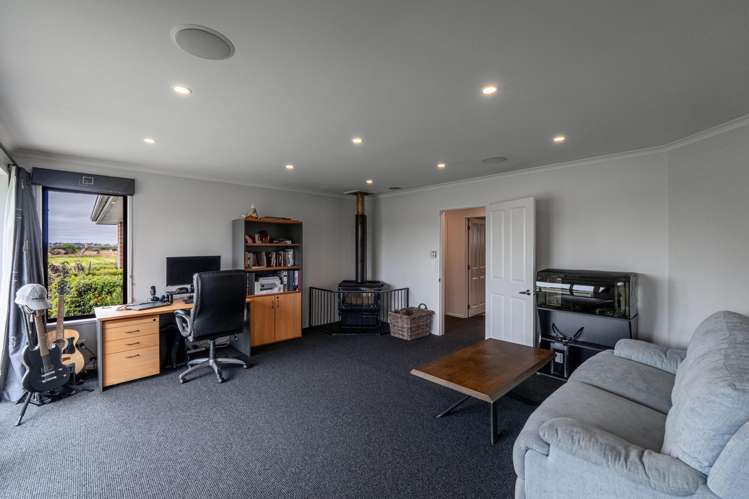 33 Marama Avenue South Otatara_10