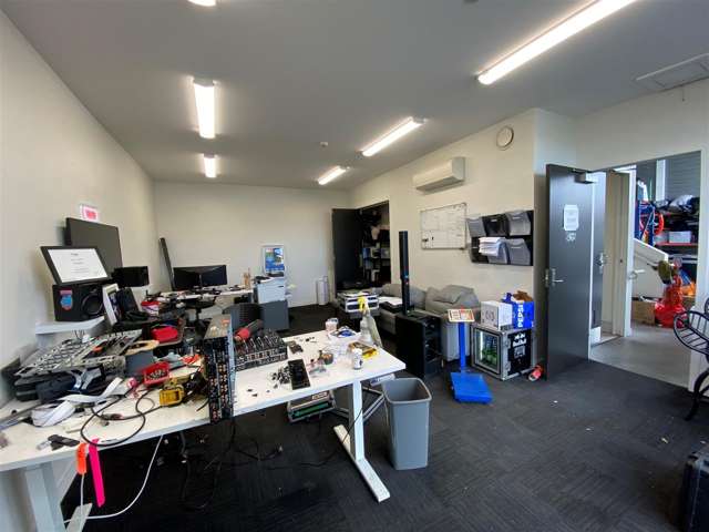 Unit 4 at 13 Kahu Crescent Te Rapa Park_2