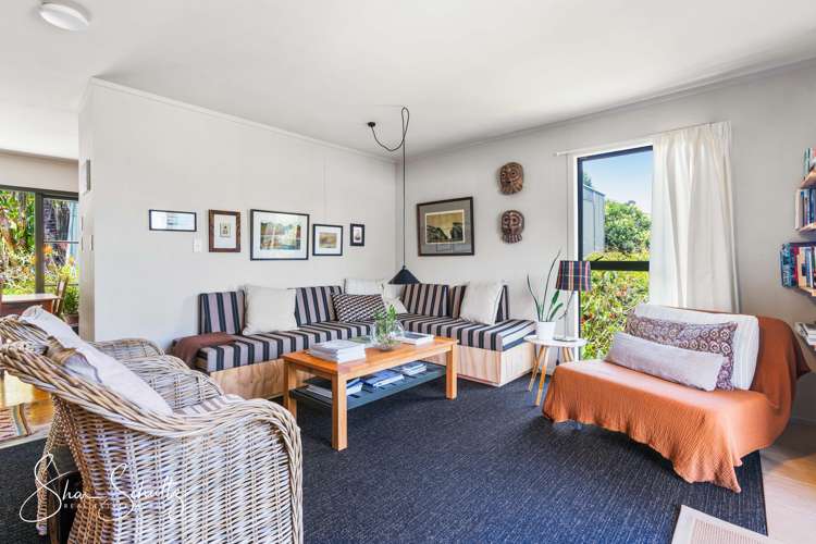 10 Regent Street Whakapirau_12