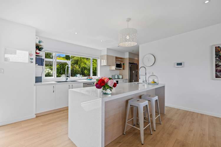 12 Botanical Heights Drive Waipahihi_5