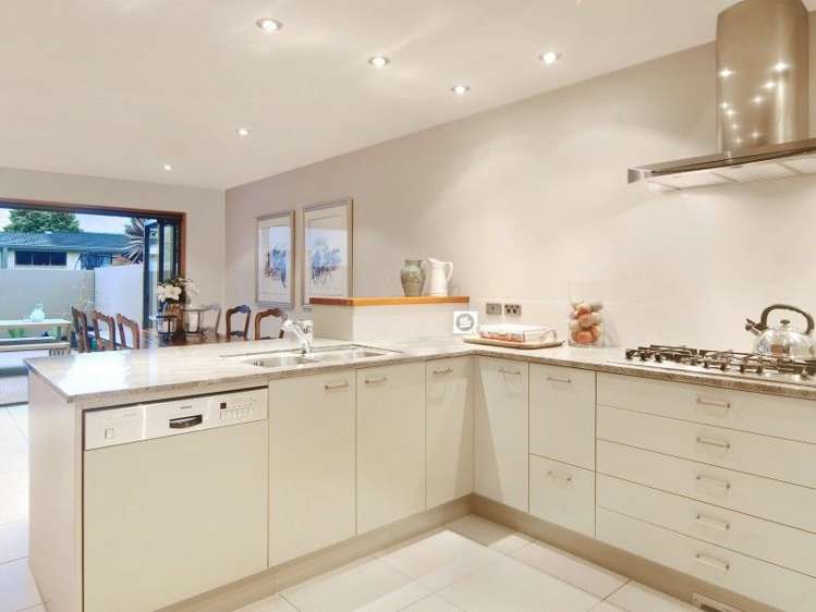 1/121 Grand Drive Remuera_6