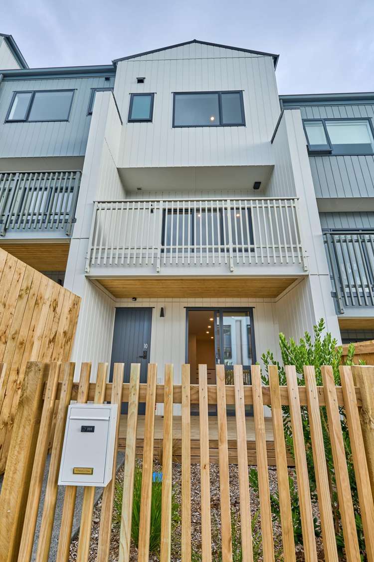 10 Pahoehoe Close_3