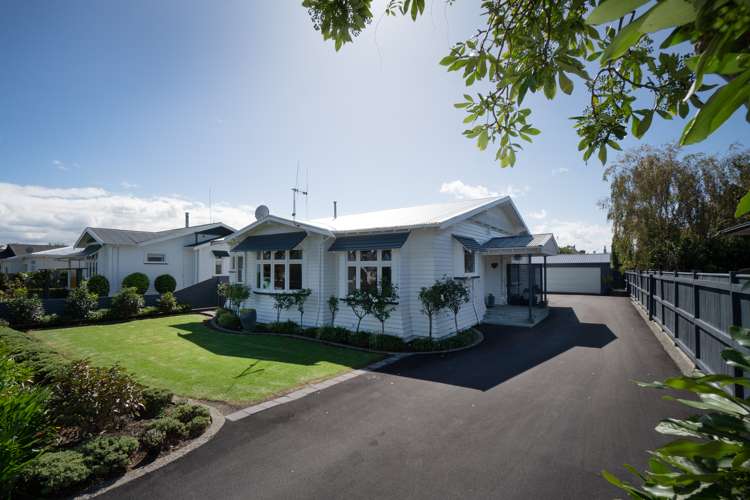 21 Burns Avenue Takaro_30