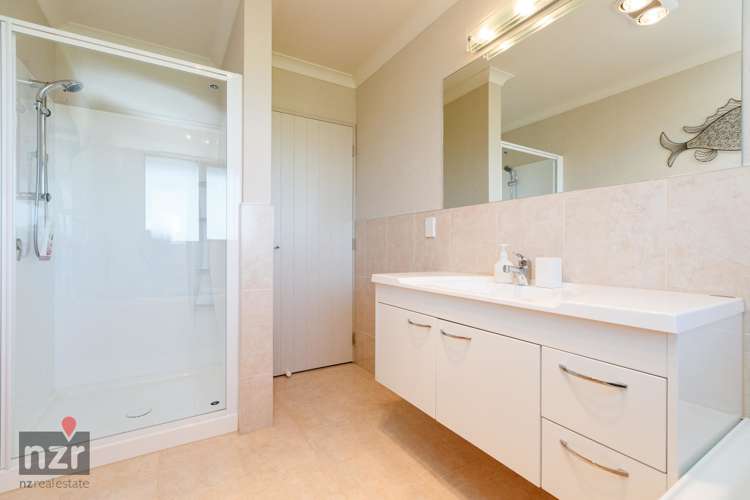 15 Paradise Avenue Feilding_10