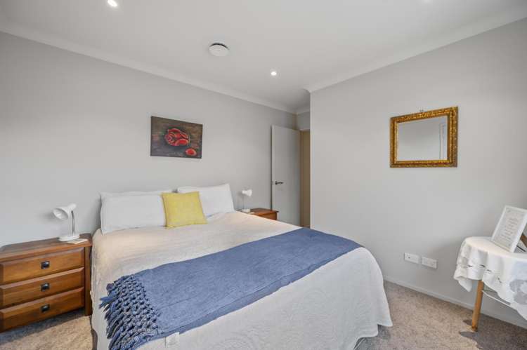 5 Begley Place Frimley_12