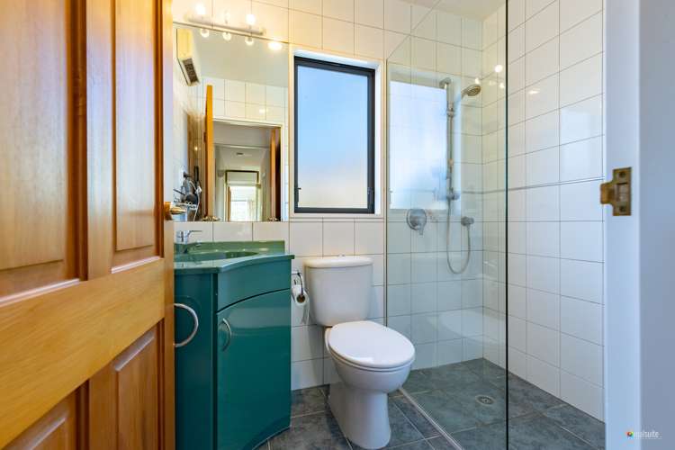 5/3 Up Gard Street Silverstream_10