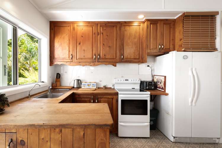 114 Victoria Street Thames_13