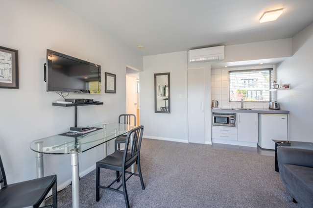 4j Aubrey Street Akaroa_2