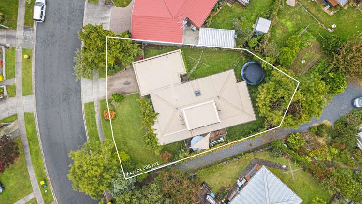 44 Lansdowne Crescent Glenview_22