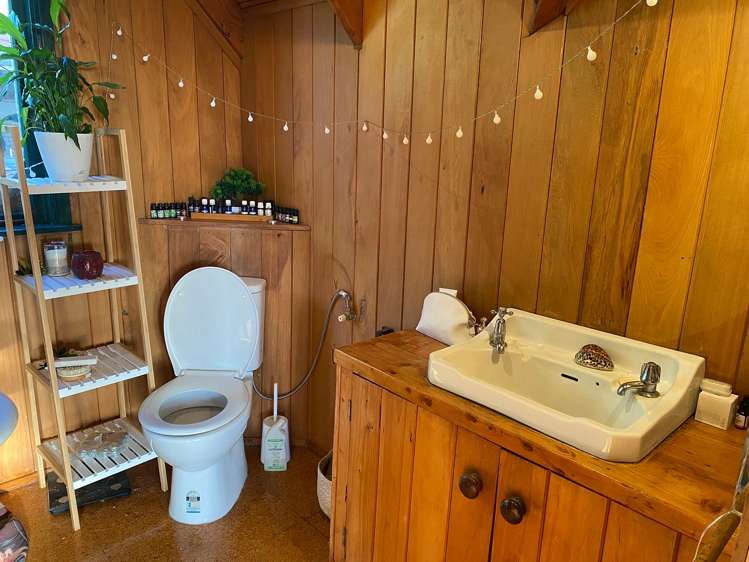 Address withheld Karekare_8