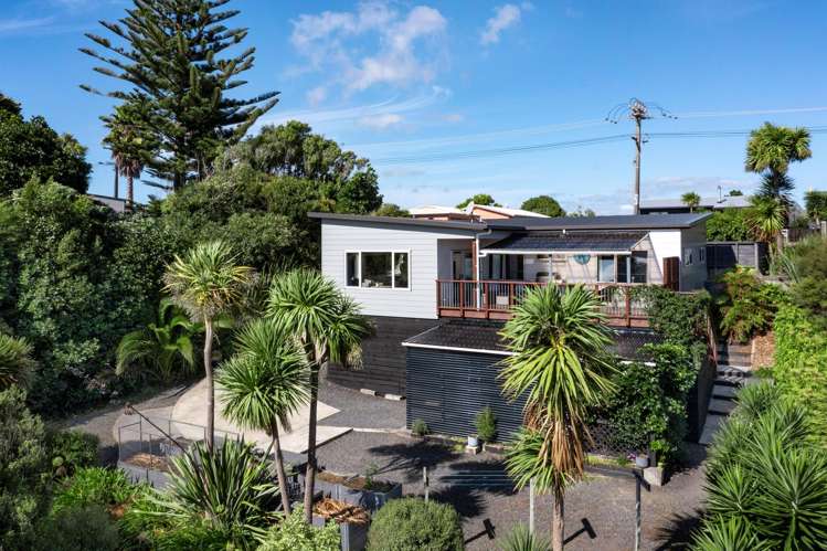 25 Manukau Road Raglan_2