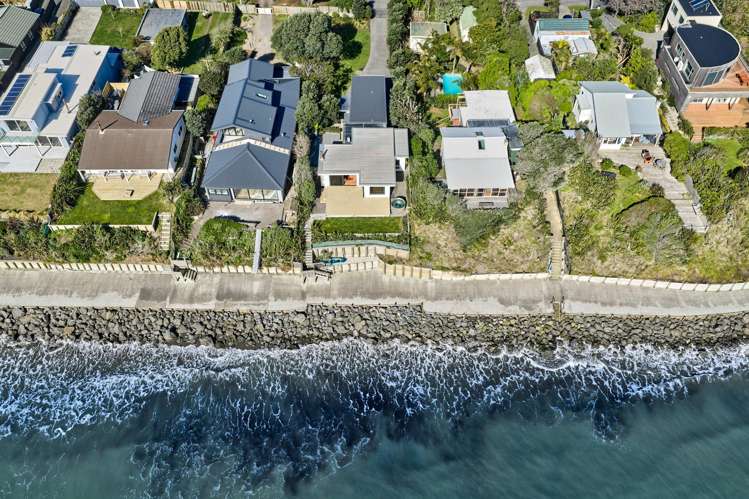 102 The Esplanade Raumati South_41