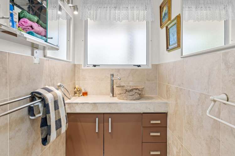 2 Seychelles Drive Papamoa Beach_13