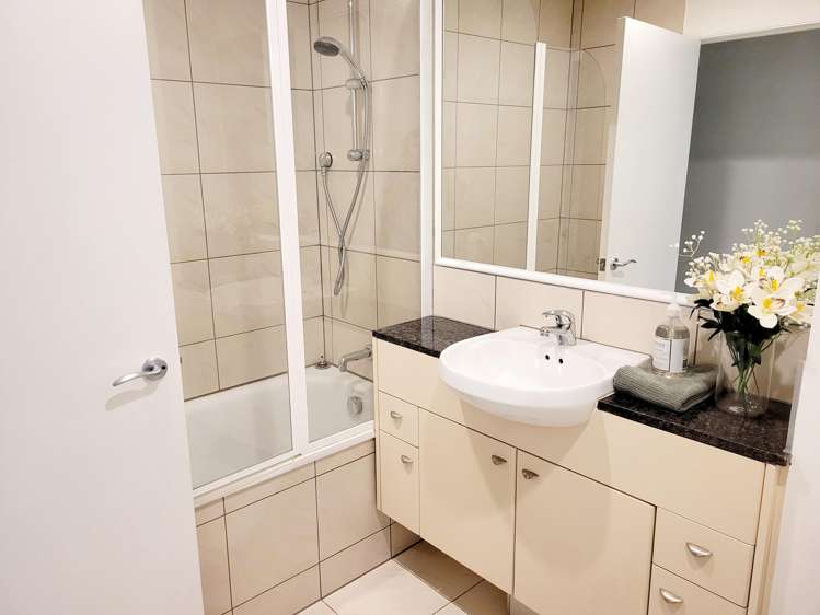 1B/9 Bute Road Browns Bay_15