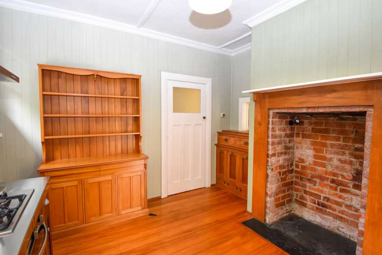 182 High Street North Carterton_4