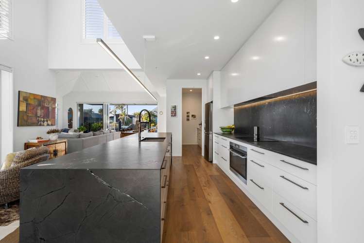 140 Waterways Parade Pauanui_8