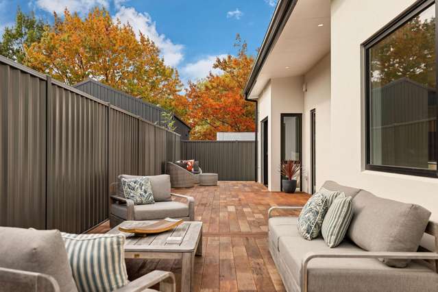 Modern, Sunny & Seriously for Sale