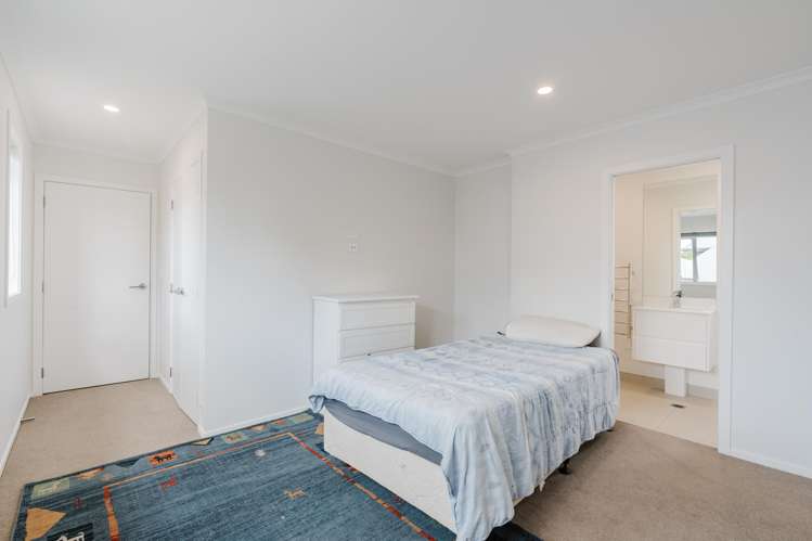 1/18 Pickering Crescent Chedworth_16