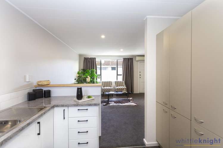 2/74 King Street Sydenham_5