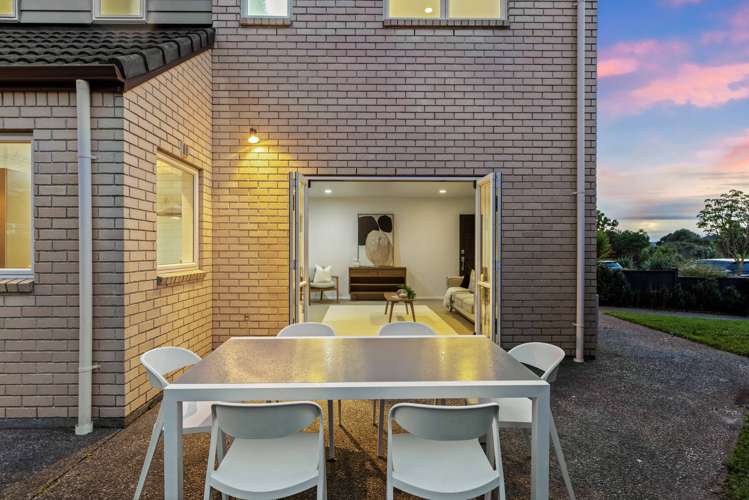 14 Topland Drive Flat Bush_30