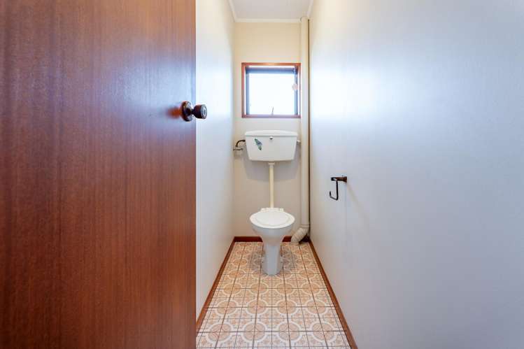 2/10 Miro Street Glenwood_14