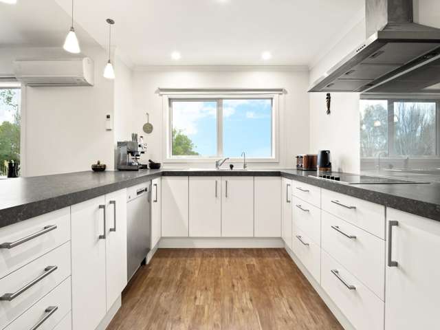 37 Settlement Hill Road Owaka_1