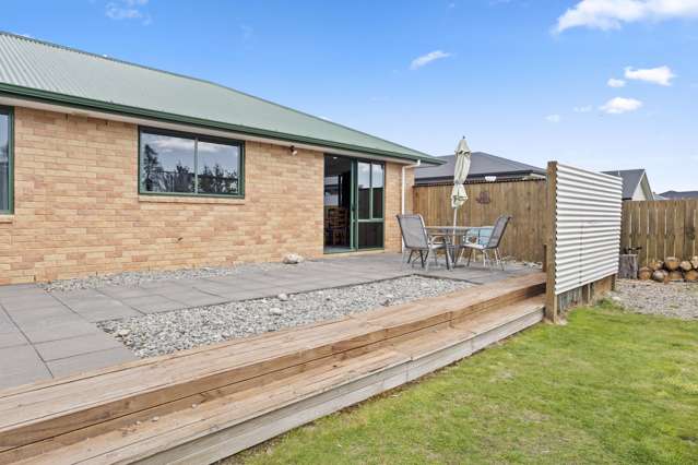 21 Lakeland Avenue Twizel_3