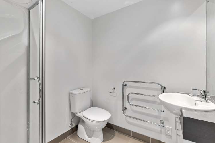 D2/71 Spencer Road Oteha_9