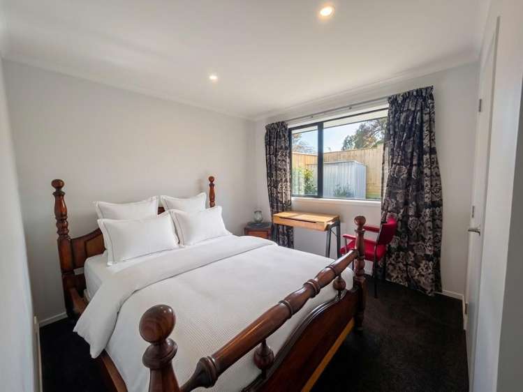  A/186 Seaview Road Westown_7
