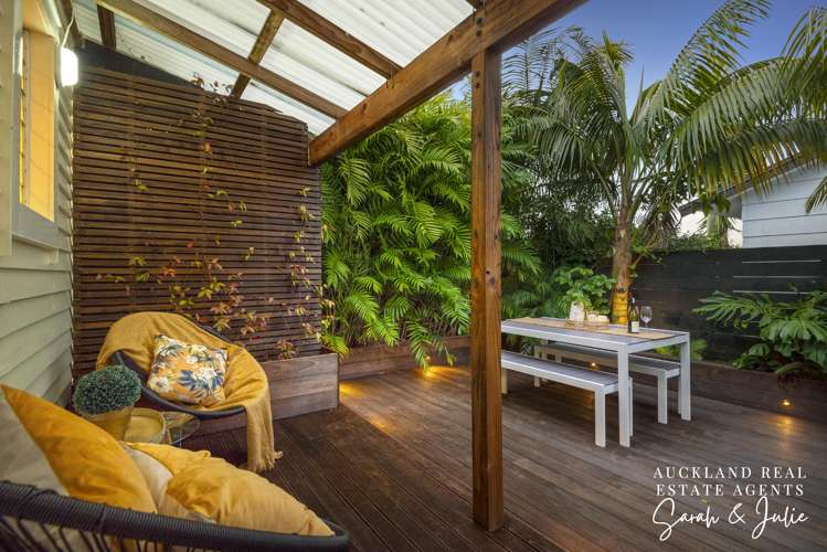 33 Harbutt Avenue Mount Albert_24