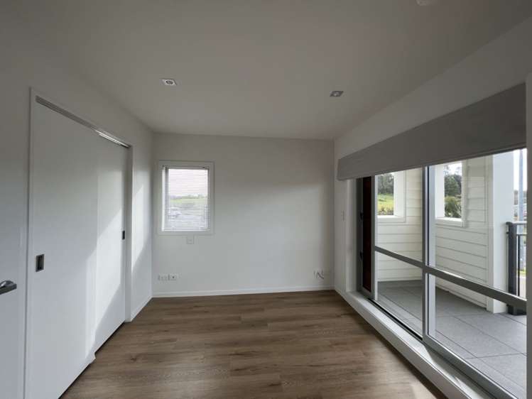 C13/71 Spencer Road Oteha_6