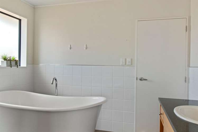 42 Maude Street Waimate_13