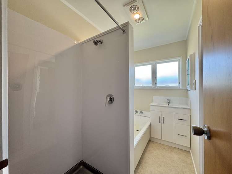 B/4 The Glebe Cockle Bay_10