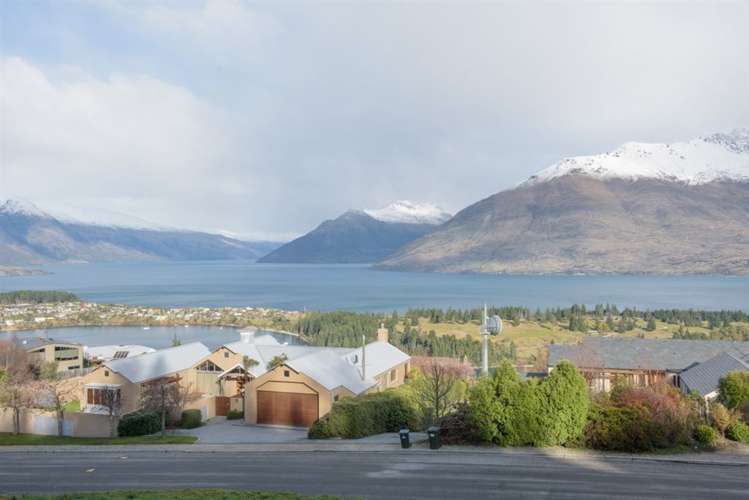 14 Vancouver Drive Queenstown_5