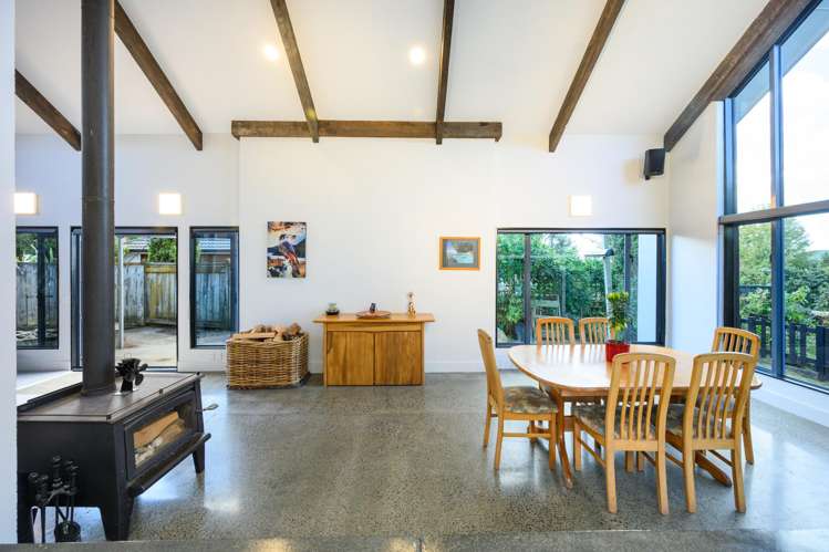 151 Summerhill Drive Fitzherbert_13