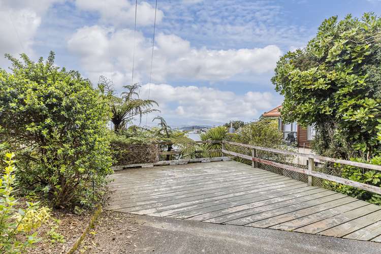 11 Mitchell Street Brooklyn_14