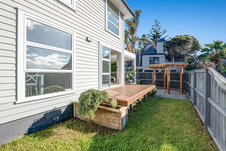 63a Walton Street Red Beach_23