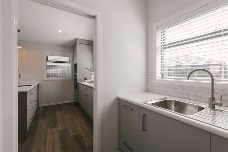 27 Daniel Place Kelvin Grove_10