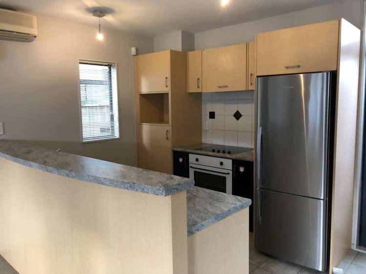 9/8 Soljak Place Mount Albert_0