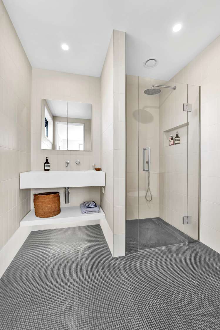 5b Strandon Place Strandon_24