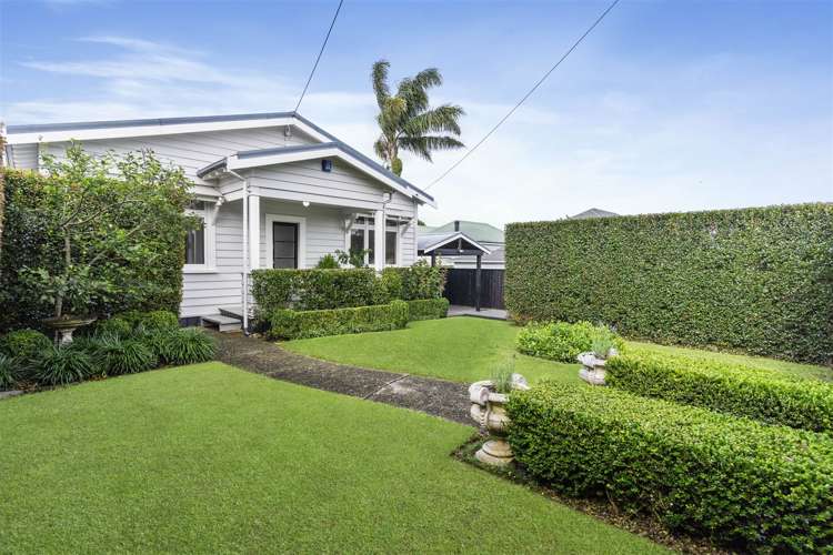 1 Oxton Road Sandringham_17