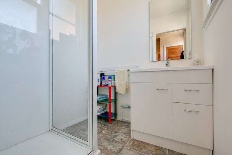 19 Hammond Road Taradale_5